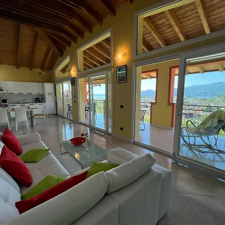 Penthouse Valentino *